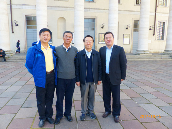 柯總出席“漢堡峰會”和“環(huán)球中國商務論壇”
